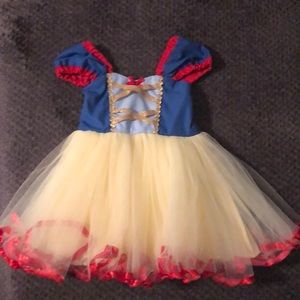 Snow White costume